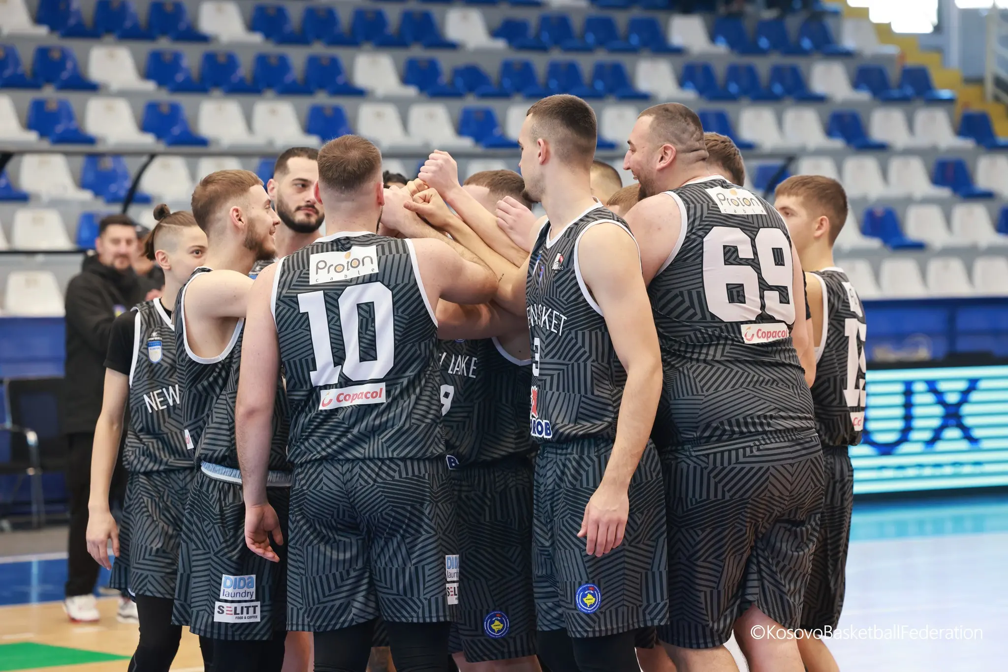 Pamje nga ndeshja New Basket - Drita